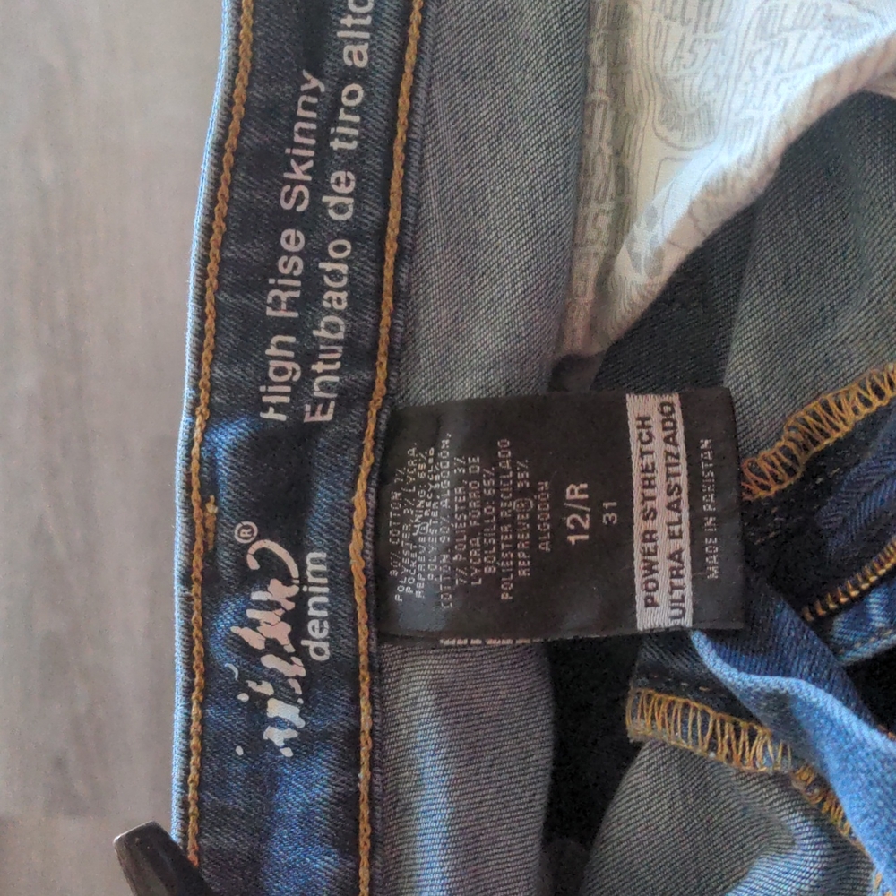 Jeans - Picture 6 of 6